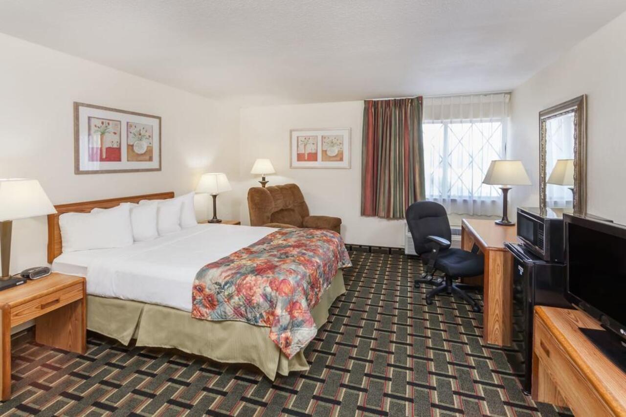 Baymont By Wyndham Decatur Hotel Luaran gambar