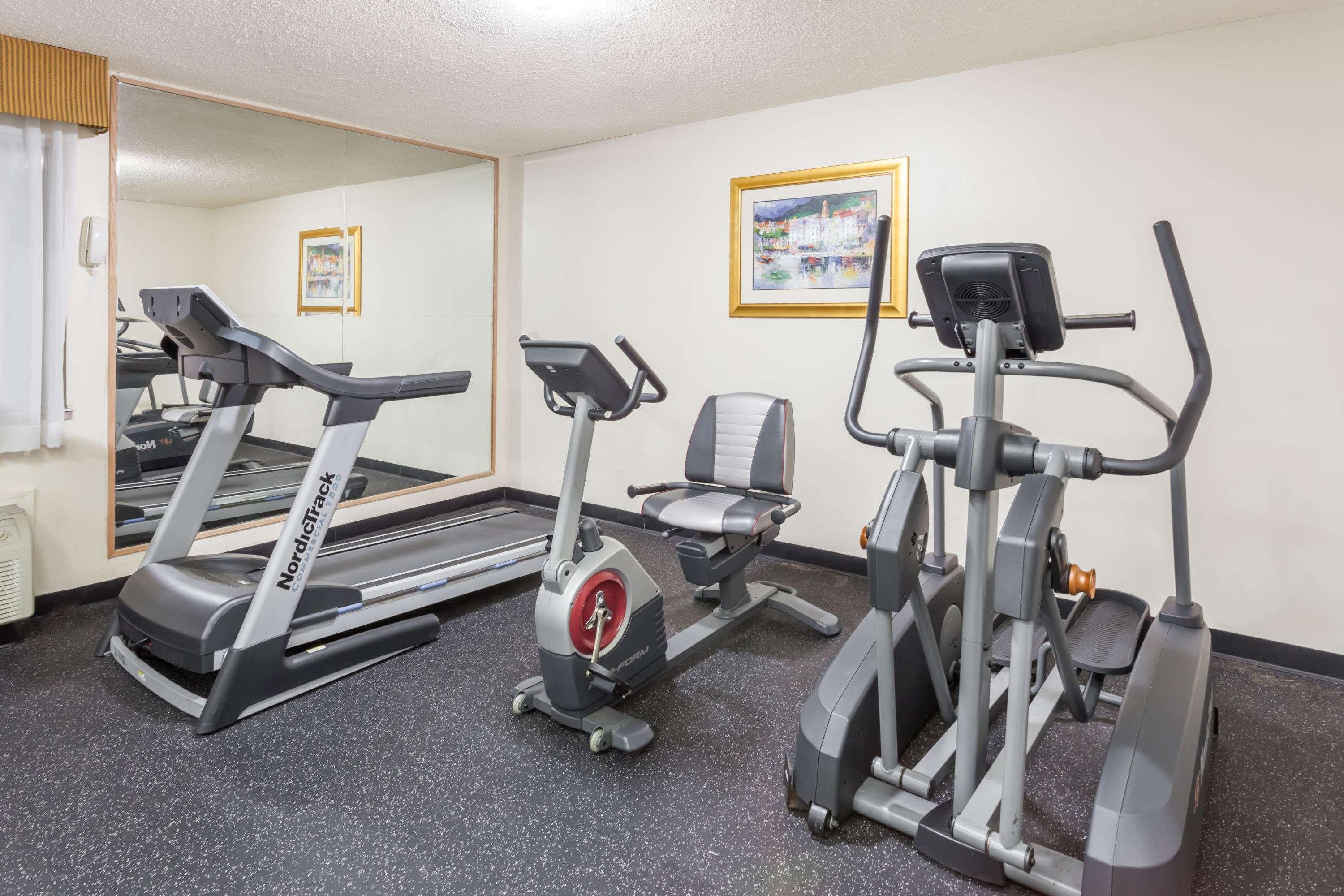 Baymont By Wyndham Decatur Hotel Luaran gambar