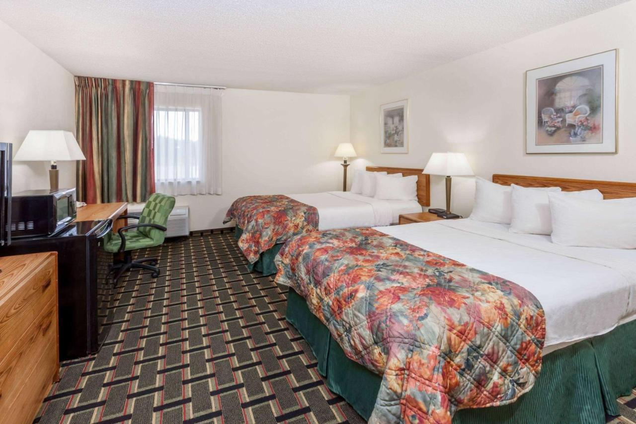 Baymont By Wyndham Decatur Hotel Luaran gambar