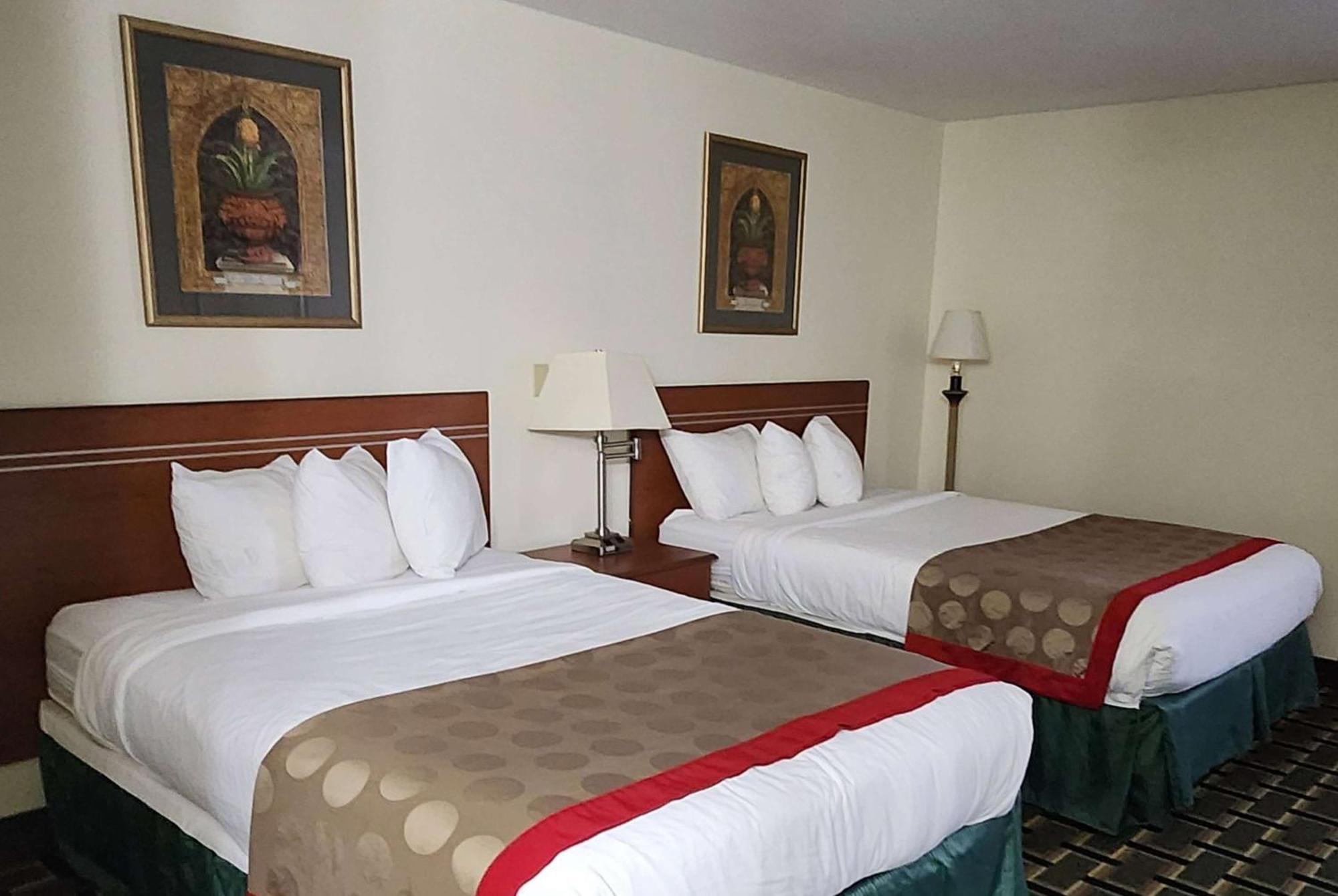 Baymont By Wyndham Decatur Hotel Luaran gambar